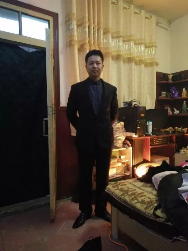 亮亮的第一张照片--陕西中老年相亲网