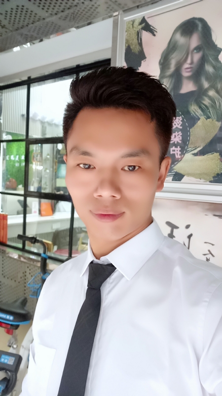 阳光男士的第一张照片--陕西中老年相亲网