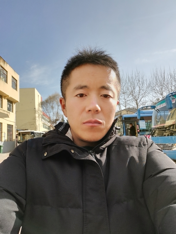 孤独的云的第一张照片--陕西中老年相亲网