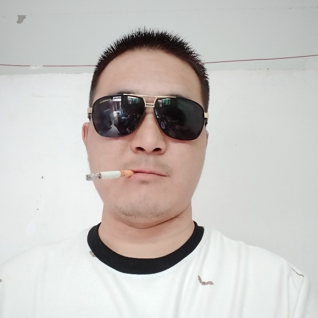 白伟伟的第一张照片--陕西中老年相亲网